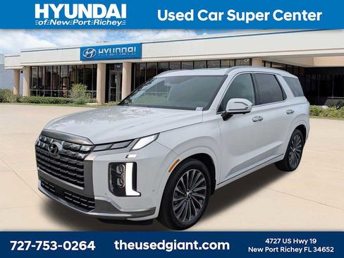 Used 2024 Hyundai Palisade Calligraphy FWD image 1