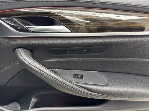 Used 2018 BMW 530i RWD image 42