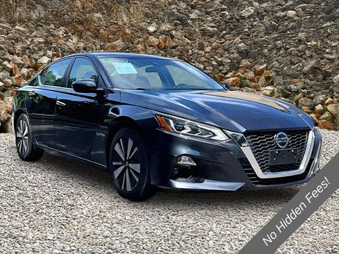 Used 2022 Nissan Altima 2.5 SV FWD image 10