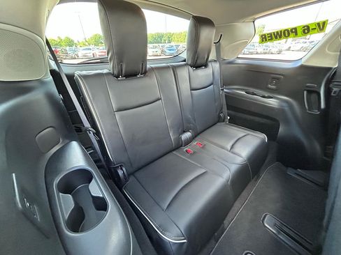 Used 2018 INFINITI QX60 Luxe w/ Deluxe Technology Package AWD/4WD image 13