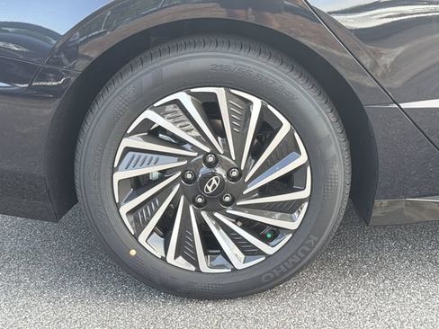 New 2026 Hyundai Sonata Limited FWD image 19
