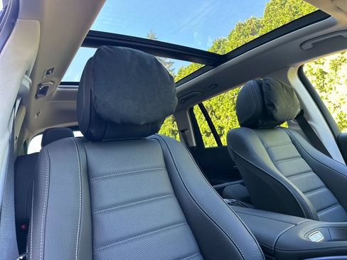 New 2026 Mercedes-Benz GLS 450 4MATIC image 17