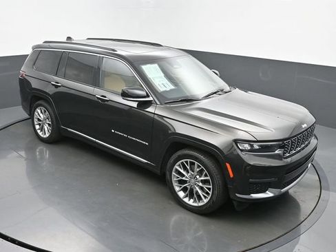 Used 2024 Jeep Grand Cherokee L Summit w/ Advanced Protech Group IV AWD/4WD image 46