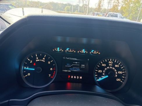 Certified 2018 Ford F150 XLT w/ Equipment Group 302A Luxury image 15