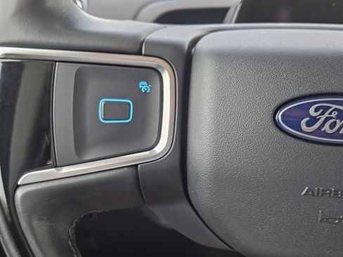 Used 2025 Ford Expedition Max Platinum AWD/4WD image 29