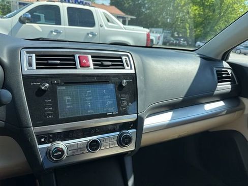 Used 2017 Subaru Outback 2.5i Premium AWD/4WD image 15