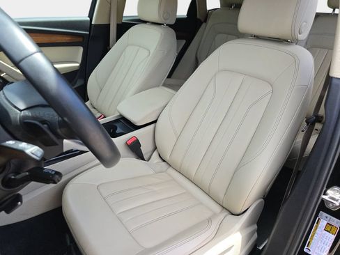 Used 2023 Audi Q5 2.0T Premium w/ Convenience Package AWD/4WD image 18
