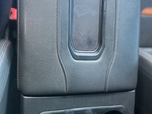 Used 2021 GMC Sierra 1500 AT4 w/ AT4 Premium Package image 23