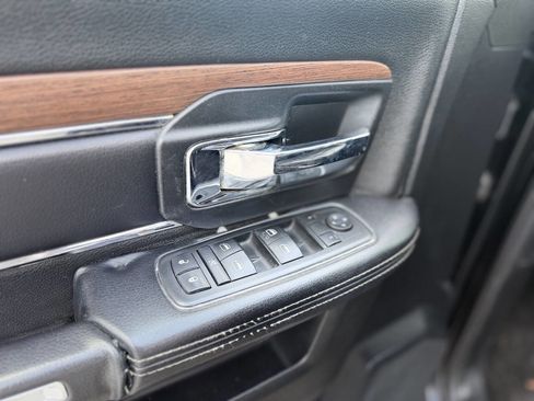 Used 2014 RAM 1500 Laramie AWD/4WD image 10