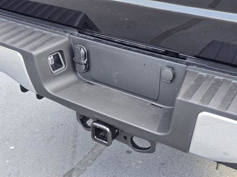 New 2025 Ford F250 XLT image 10