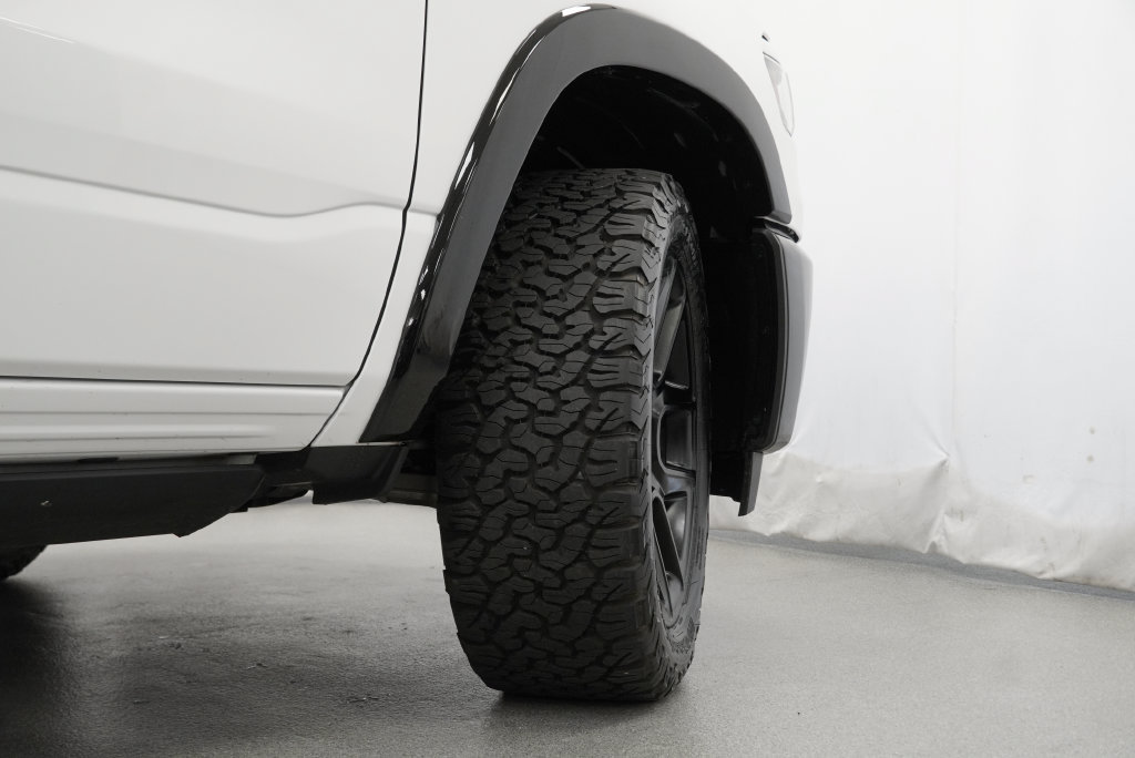 Used 2026 RAM 1500 Laramie AWD/4WD image 15