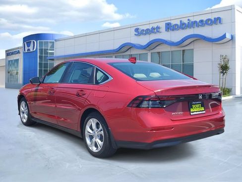 Certified 2025 Honda Accord LX image 3