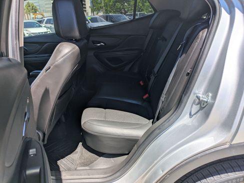 Used 2022 Buick Encore Preferred w/ Safety Package AWD/4WD image 27