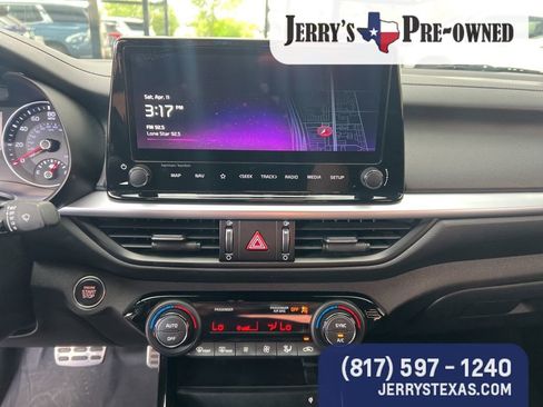 Used 2023 Kia Forte GT-Line w/ GT-Line Premium Package image 11