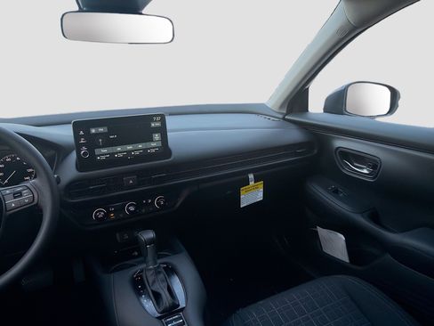 New 2027 Honda HR-V LX image 17