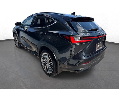 Certified 2022 Lexus NX 350h AWD image 5