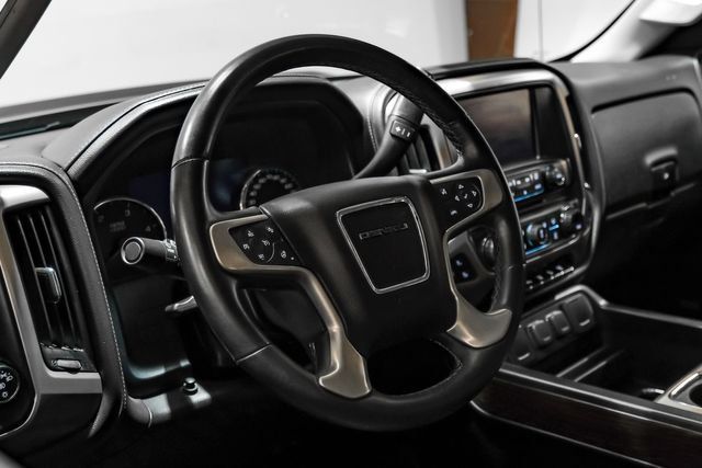 Used 2017 GMC Sierra 2500 Denali w/ Duramax Plus Package AWD/4WD image 21