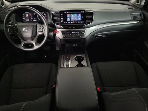 Used 2024 Honda Ridgeline Sport image 13