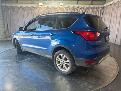 Used 2019 Ford Escape SEL image 7