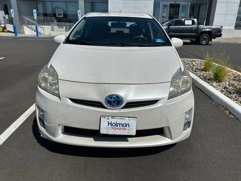 Used 2010 Toyota Prius Five FWD image 3