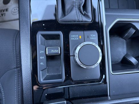 Used 2025 Toyota Tundra SR5 image 58