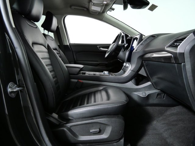 Certified 2024 Ford Edge SEL w/ Convenience Package AWD/4WD image 12
