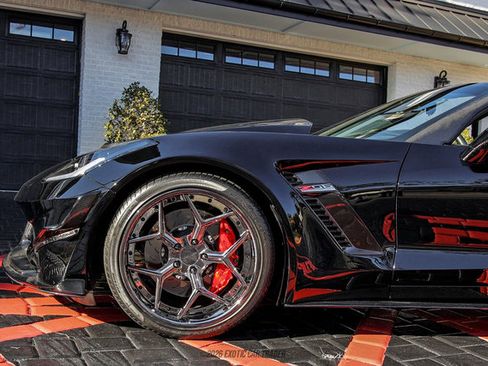 Used 2019 Chevrolet Corvette Z06 image 4