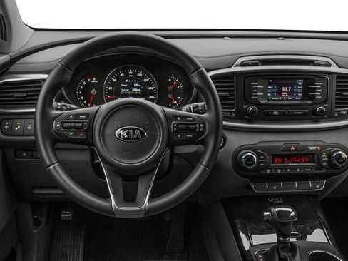 Used 2016 Kia Sorento EX AWD/4WD image 7