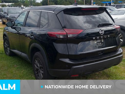 Used 2024 Nissan Rogue S FWD image 5