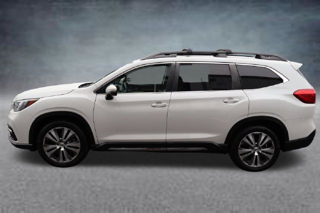 Used 2022 Subaru Ascent Limited w/ Technology Package AWD/4WD image 4