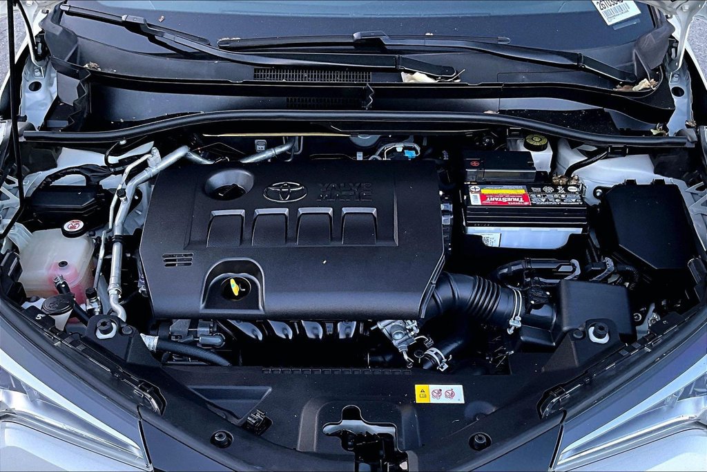 Used 2019 Toyota C-HR XLE FWD image 30