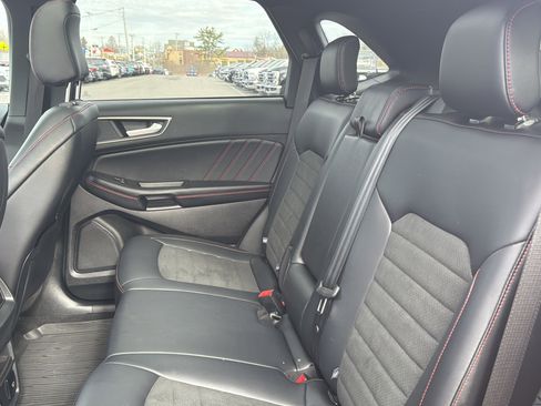 Used 2024 Ford Edge ST-Line image 13