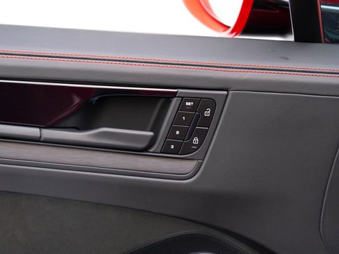 Used 2025 Porsche Cayenne GTS image 23