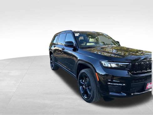 New 2025 Jeep Grand Cherokee L Limited w/ Luxury Tech Group II image 9