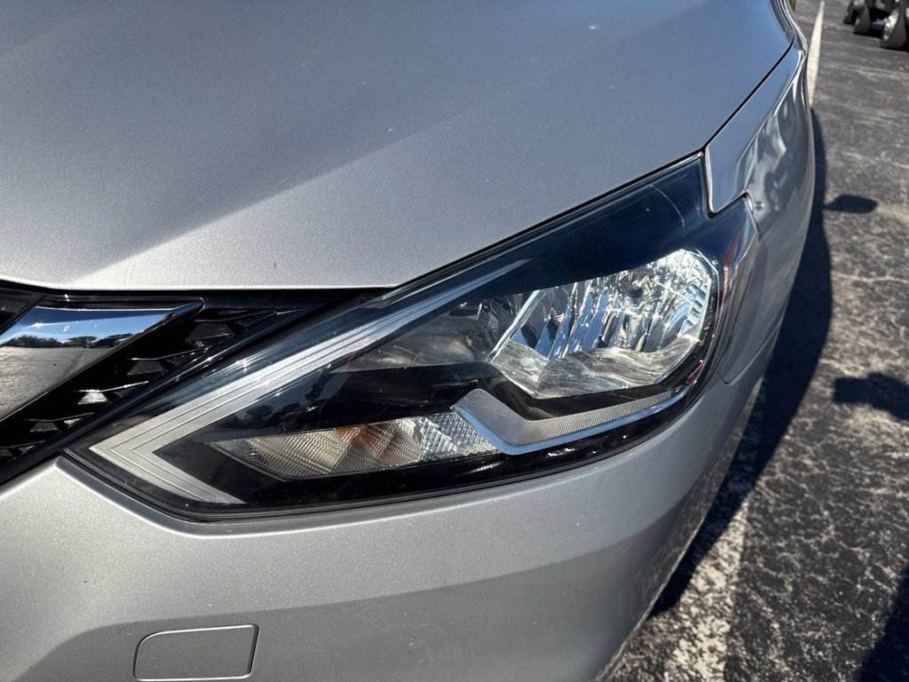 Used 2017 Nissan Sentra S FWD image 40