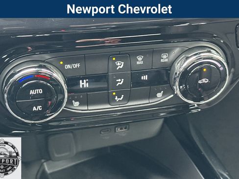 New 2026 Chevrolet Trax RS w/ Sunroof Package image 21