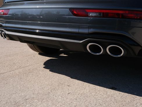 Used 2021 Audi SQ5 Premium Plus image 18