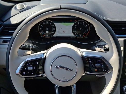 Used 2026 Jaguar F-PACE R-Dynamic S AWD/4WD image 20