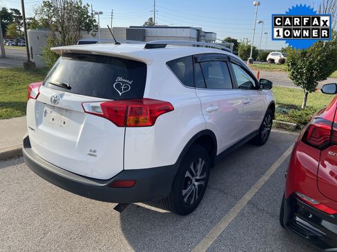 Used 2015 Toyota RAV4 LE AWD/4WD image 4