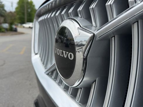 Used 2023 Volvo XC90 T8 Core w/ Protection Package Premier AWD/4WD image 3