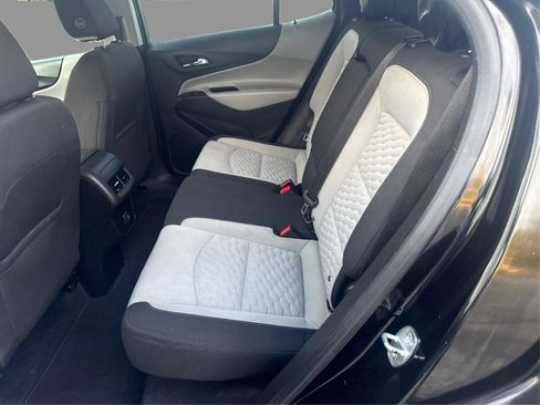 Used 2019 Chevrolet Equinox LS w/ LS Convenience Package FWD image 11