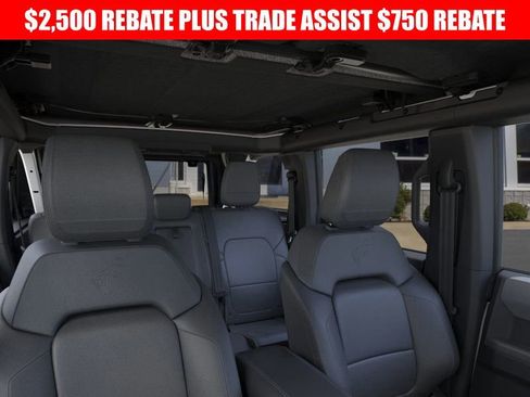 New 2025 Ford Bronco Big Bend w/ Black Diamond Package image 12