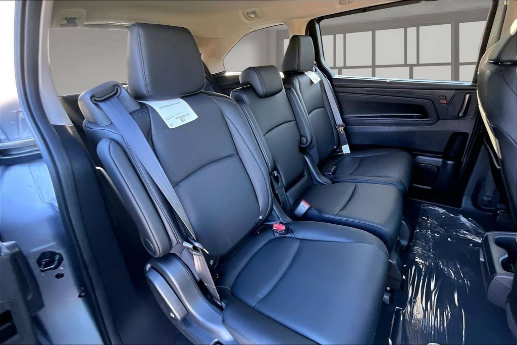 New 2026 Honda Odyssey EX-L image 8