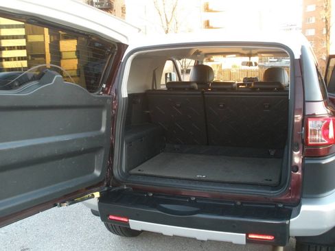 Used 2007 Toyota FJ Cruiser Base 4dr SUV 4WD (4L V6 6M) image 24