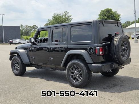 Used 2025 Jeep Wrangler Unlimited Sport AWD/4WD image 3