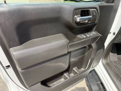 Used 2021 Chevrolet Silverado 1500 Custom Trail Boss w/ Safety Confidence Package AWD/4WD image 11