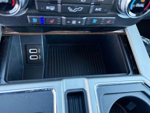 Used 2019 Ford F150 Lariat w/ Equipment Group 502A Luxury image 29