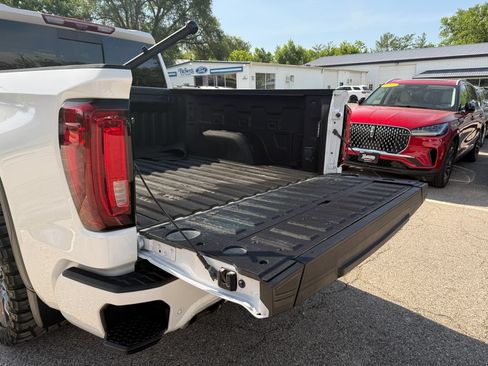 Used 2024 GMC Sierra 1500 Denali Ultimate AWD/4WD image 14