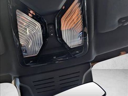 New 2026 BMW X5 xDrive50e w/ Premium Package image 23