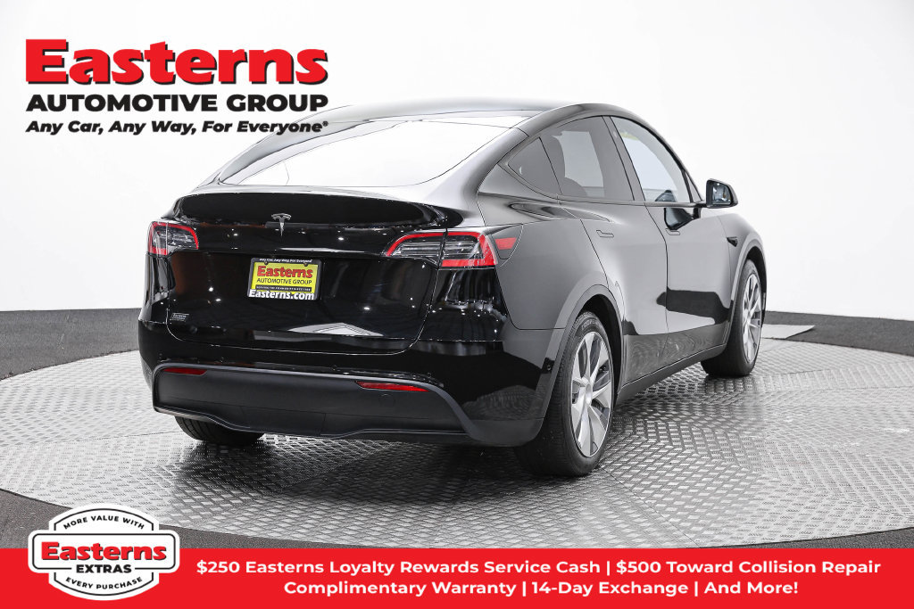 Used 2021 Tesla Model Y Long Range AWD/4WD image 6
